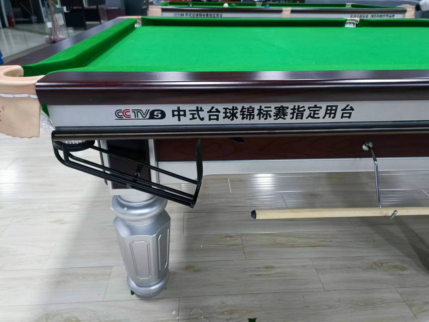 浦东世纪大道商场二楼跳舞工作室改造台球室