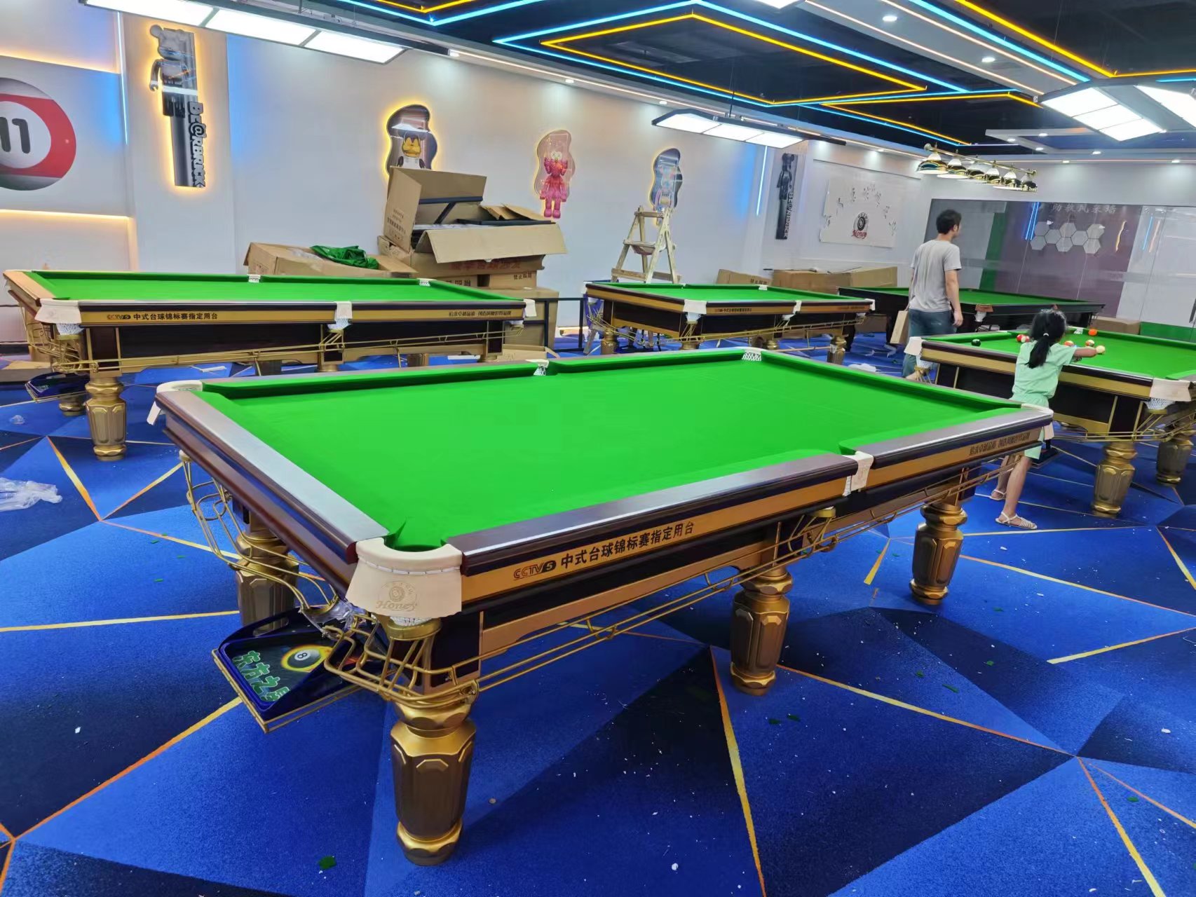 BRUSICK  Q8中式黑八