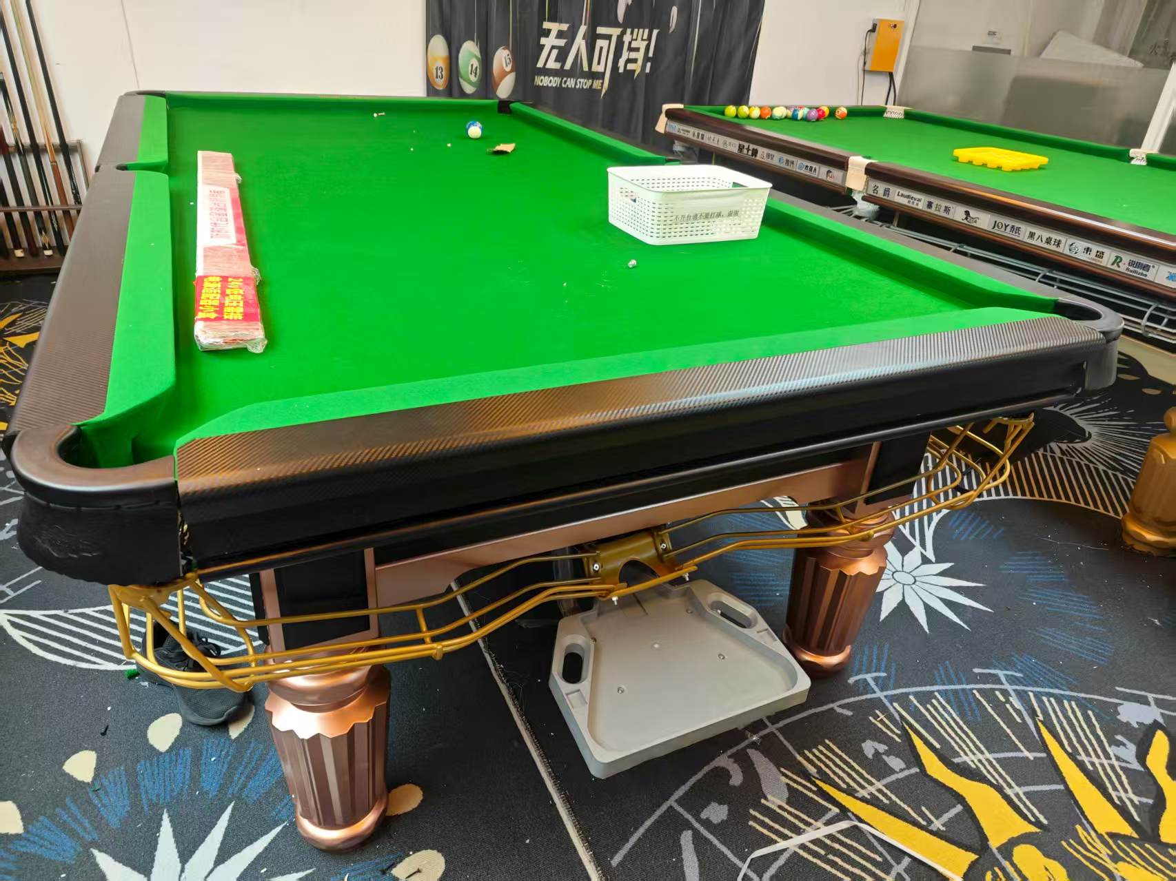 展示台95新玫瑰金Q9比赛台