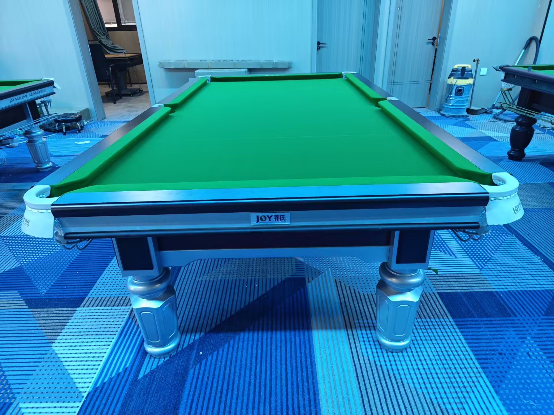 二手乔氏标 银腿赛台