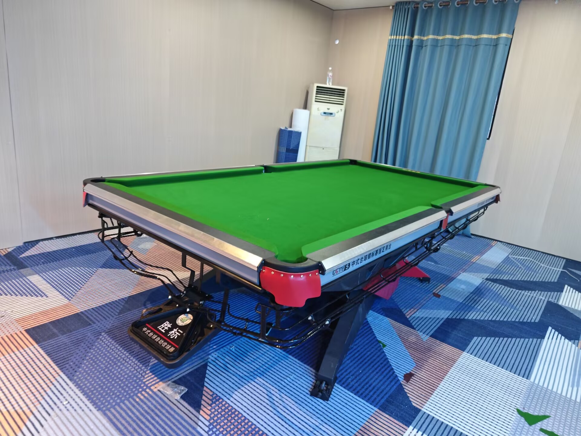 崇明俱乐部改造24年95新二手仿独牙台球桌